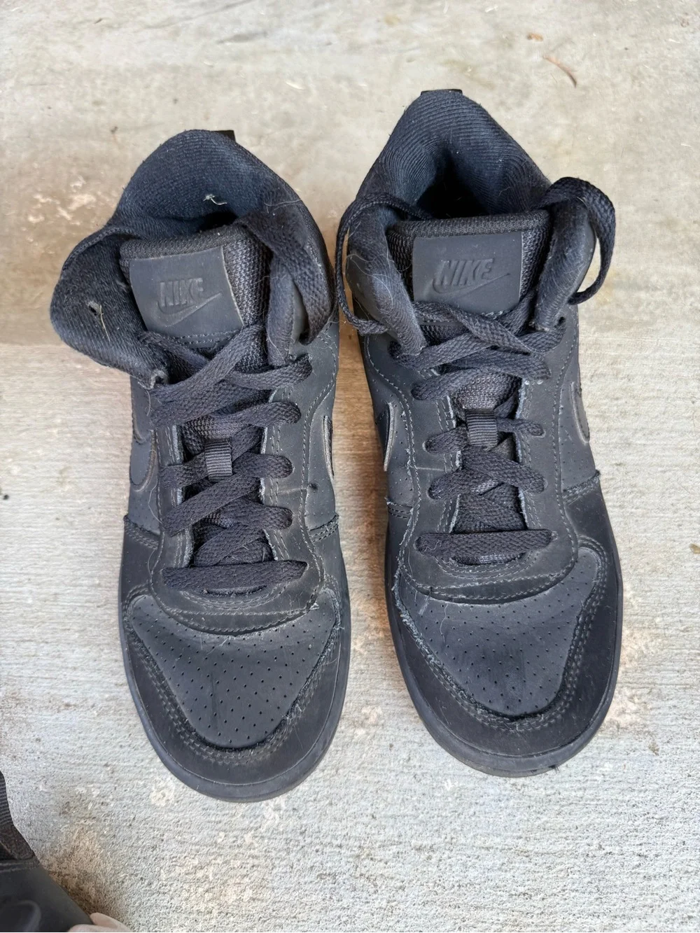 Nike Kids Black Low-Top Sneakers
